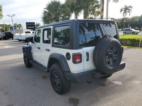 Used 2026 Jeep Wrangler Unlimited Sport AWD/4WD image 3