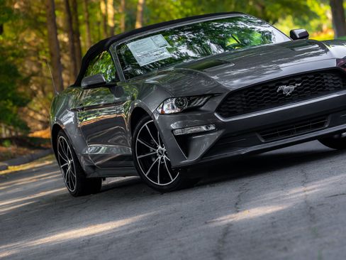 Used 2021 Ford Mustang Premium w/ Equipment Group 201A RWD image 23