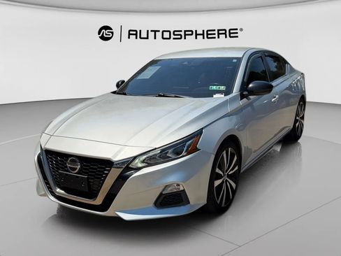 Used 2020 Nissan Altima 2.5 SR FWD image 3