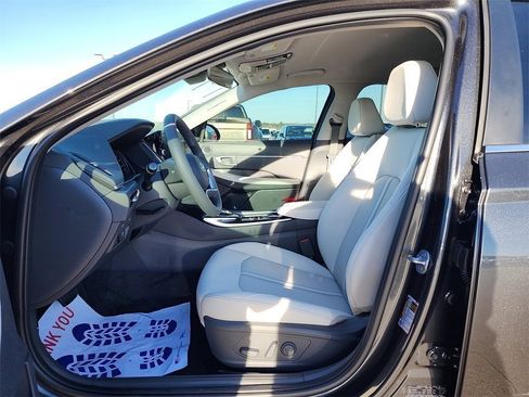 New 2023 Hyundai Sonata SEL image 3