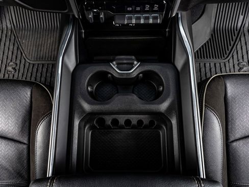 Used 2024 RAM 3500 Laramie w/ Night Edition image 26