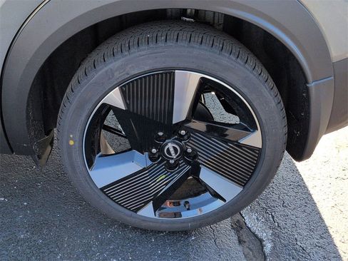 New 2026 Nissan Kicks SR w/ Cold Weather Package image 21