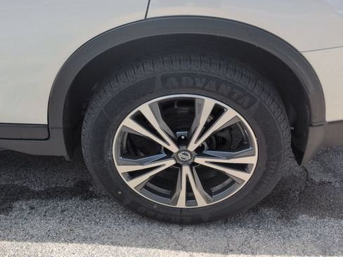 Used 2019 Nissan Rogue SV w/ Premium Package AWD/4WD image 35