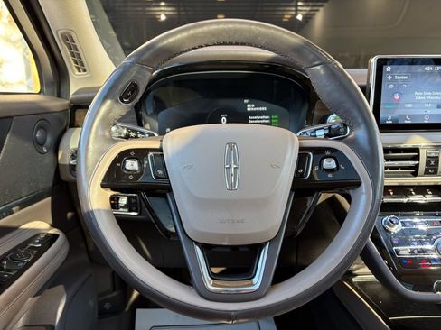 Used 2020 Lincoln Corsair Reserve w/ Equipment Group 201A image 31