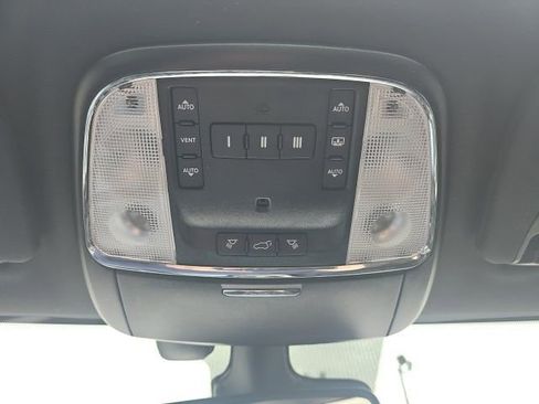 Used 2020 Jeep Grand Cherokee High Altitude image 32