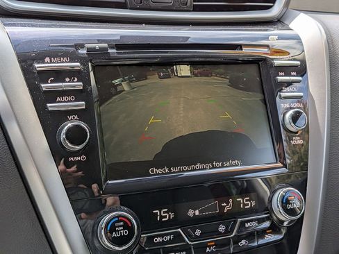 Certified 2024 Nissan Murano SV w/ SV Midnight Edition Package AWD/4WD image 17
