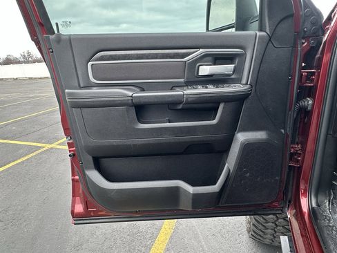 Used 2024 RAM 2500 Big Horn image 19