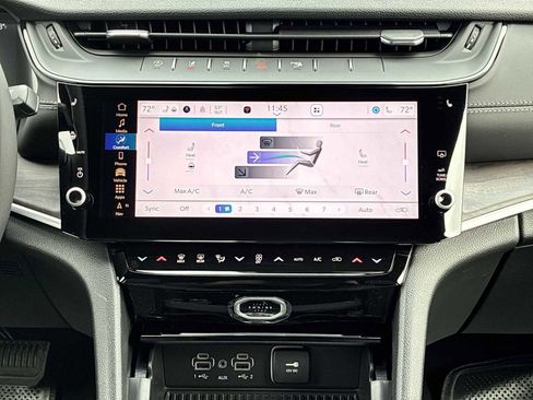 New 2026 Jeep Grand Cherokee L 4WD image 17