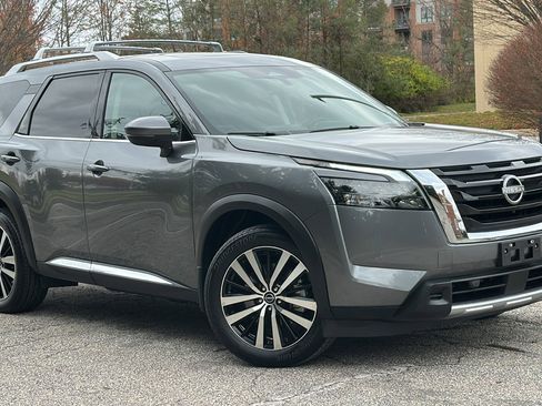 Certified 2025 Nissan Pathfinder Platinum w/ Cargo Package image 1