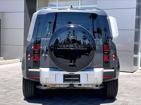 Certified 2023 Land Rover Defender 110 S AWD/4WD image 4