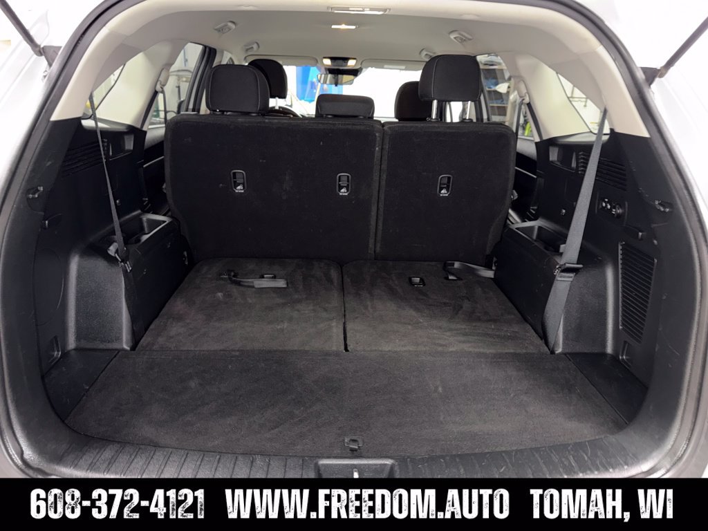 Used 2021 Kia Sorento LX FWD image 16