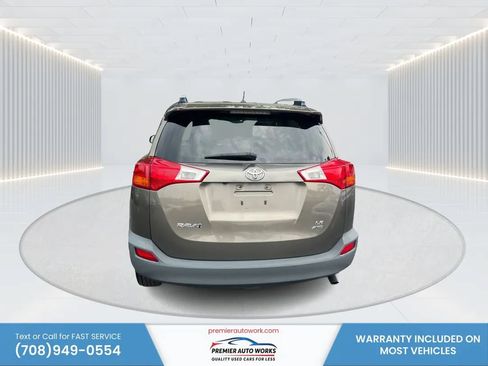 Used 2013 Toyota RAV4 LE AWD/4WD image 5