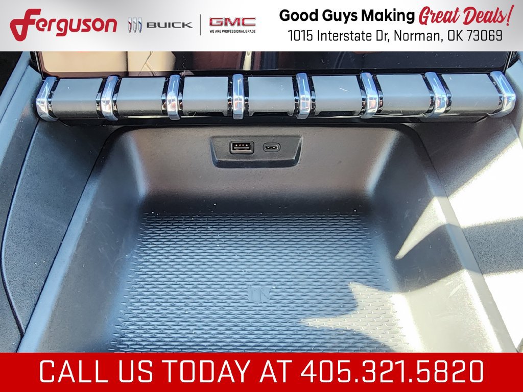 New 2027 GMC Terrain Elevation w/ Elevation Premium Package FWD image 30