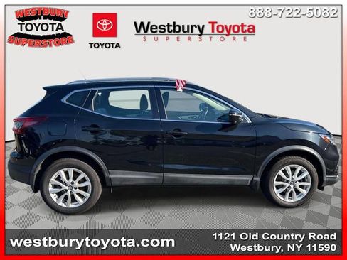 Used 2020 Nissan Rogue Sport SV w/ Technology Package AWD/4WD image 6