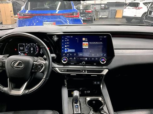 Used 2024 Lexus RX 350 Premium w/ Accessory Package (Z1) image 6