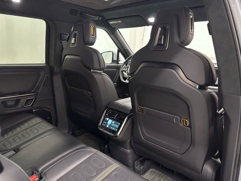 Used 2024 Rivian R1S Adventure image 21