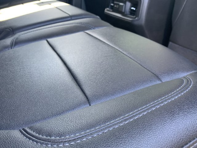 Used 2022 Chevrolet Silverado 1500 RST w/ Convenience Package II AWD/4WD image 37