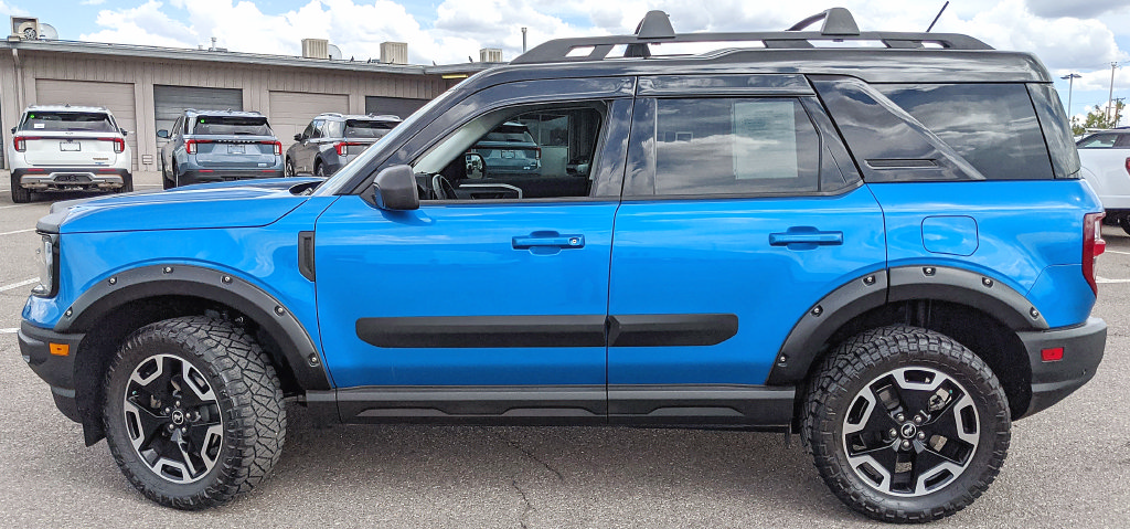 Used 2022 Ford Bronco Sport Outer Banks AWD/4WD image 5