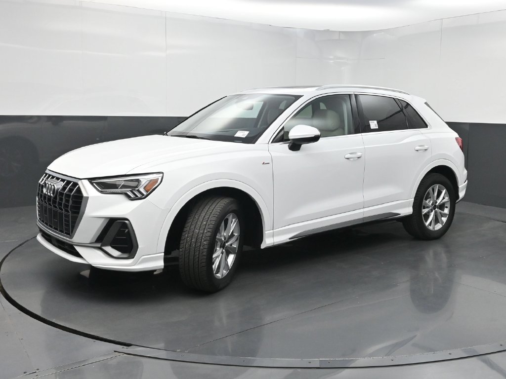 Used 2025 Audi Q3 2.0T Premium Plus w/ Premium Plus Package AWD/4WD image 21