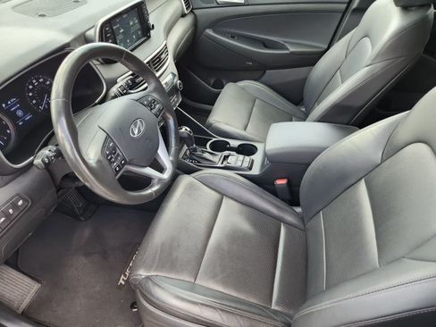Used 2021 Hyundai Tucson Limited FWD image 2