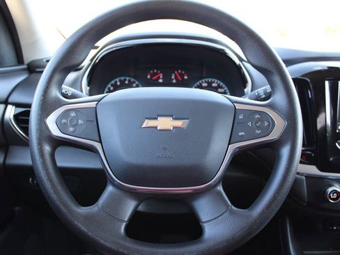 Used 2020 Chevrolet Traverse LS image 29