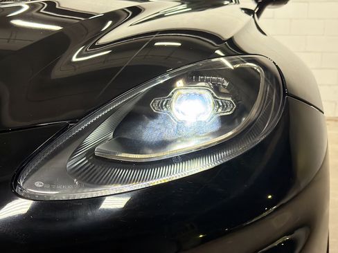 Used 2023 Aston Martin DBX 707 image 9