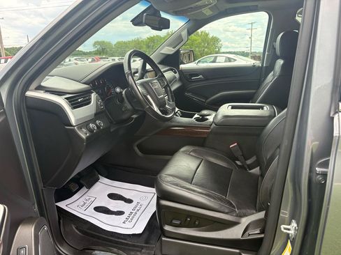 Used 2020 GMC Yukon SLT AWD/4WD image 9