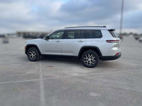 New 2025 Jeep Grand Cherokee L Limited image 7