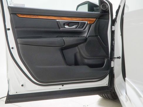 Used 2021 Honda CR-V Touring image 17