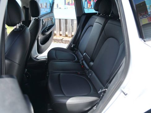 Used 2019 MINI Cooper Countryman FWD image 16