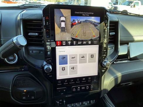 Used 2025 RAM 2500 Limited image 18