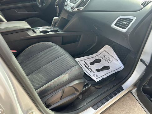 Used 2011 GMC Terrain SLE image 12