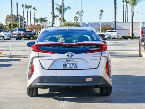 Used 2020 Toyota Prius Prime Limited image 8