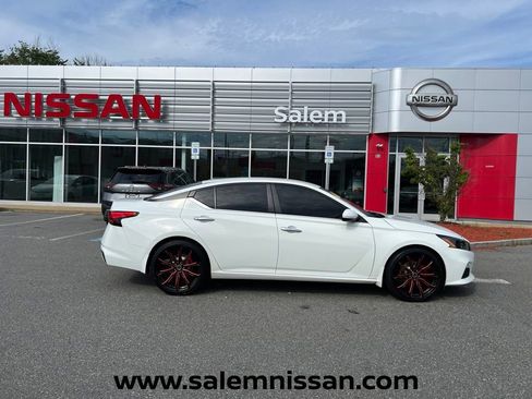 Used 2022 Nissan Altima 2.5 S FWD image 8