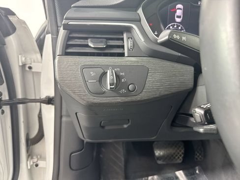 Used 2019 Audi A5 2.0T Premium Plus w/ Premium Plus AWD/4WD image 21