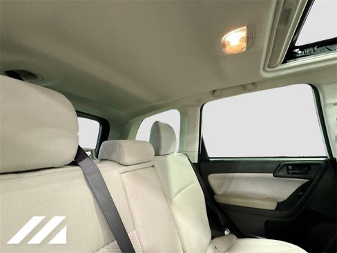 Used 2018 Subaru Forester 2.5i Premium image 30