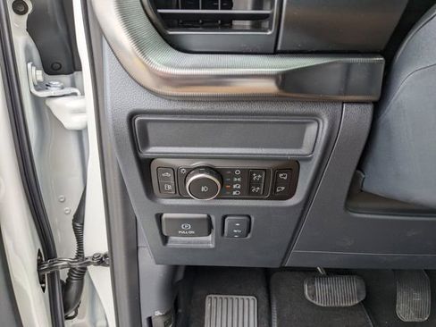 New 2025 Ford F150 Platinum w/ Equipment Group 702A High image 30