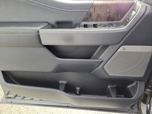 Used 2024 Ford F250 Lariat w/ Lariat Ultimate Package image 21