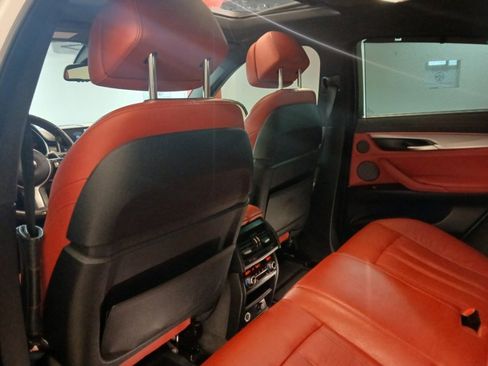 Used 2019 BMW X6 xDrive35i w/ M Sport Package image 19