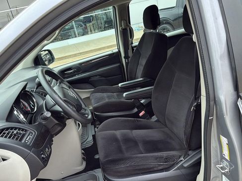 Used 2014 Dodge Grand Caravan American Value Package image 10