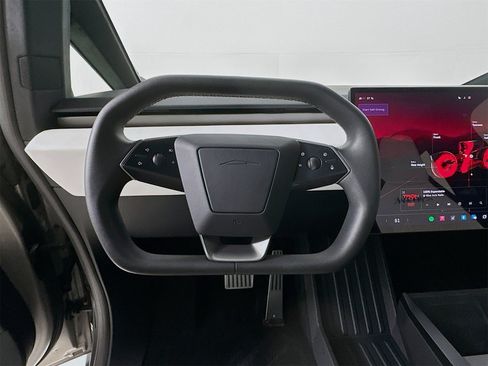 Used 2024 Tesla Cybertruck AWD Crew Cab image 11