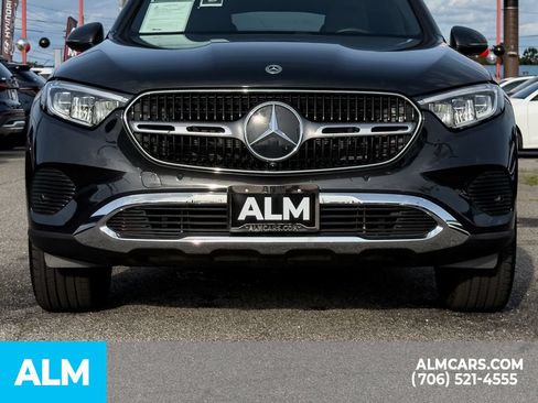 Used 2025 Mercedes-Benz GLC 350e 4MATIC image 9