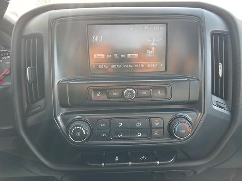 Used 2018 Chevrolet Silverado 2500 W/T w/ Snow Plow Prep Package image 21