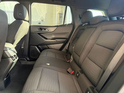 Used 2025 Chevrolet Equinox LT image 24