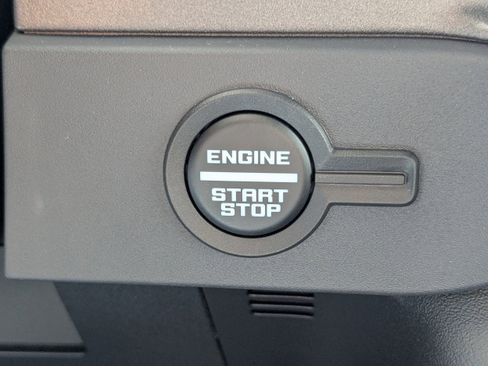 New 2025 Ford Bronco Big Bend w/ Black Diamond Package image 24