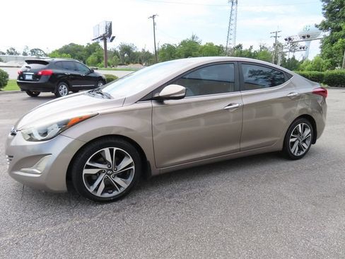 Used 2015 Hyundai Elantra Limited FWD image 3