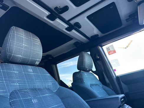 New 2025 Ford Bronco Heritage Edition image 17