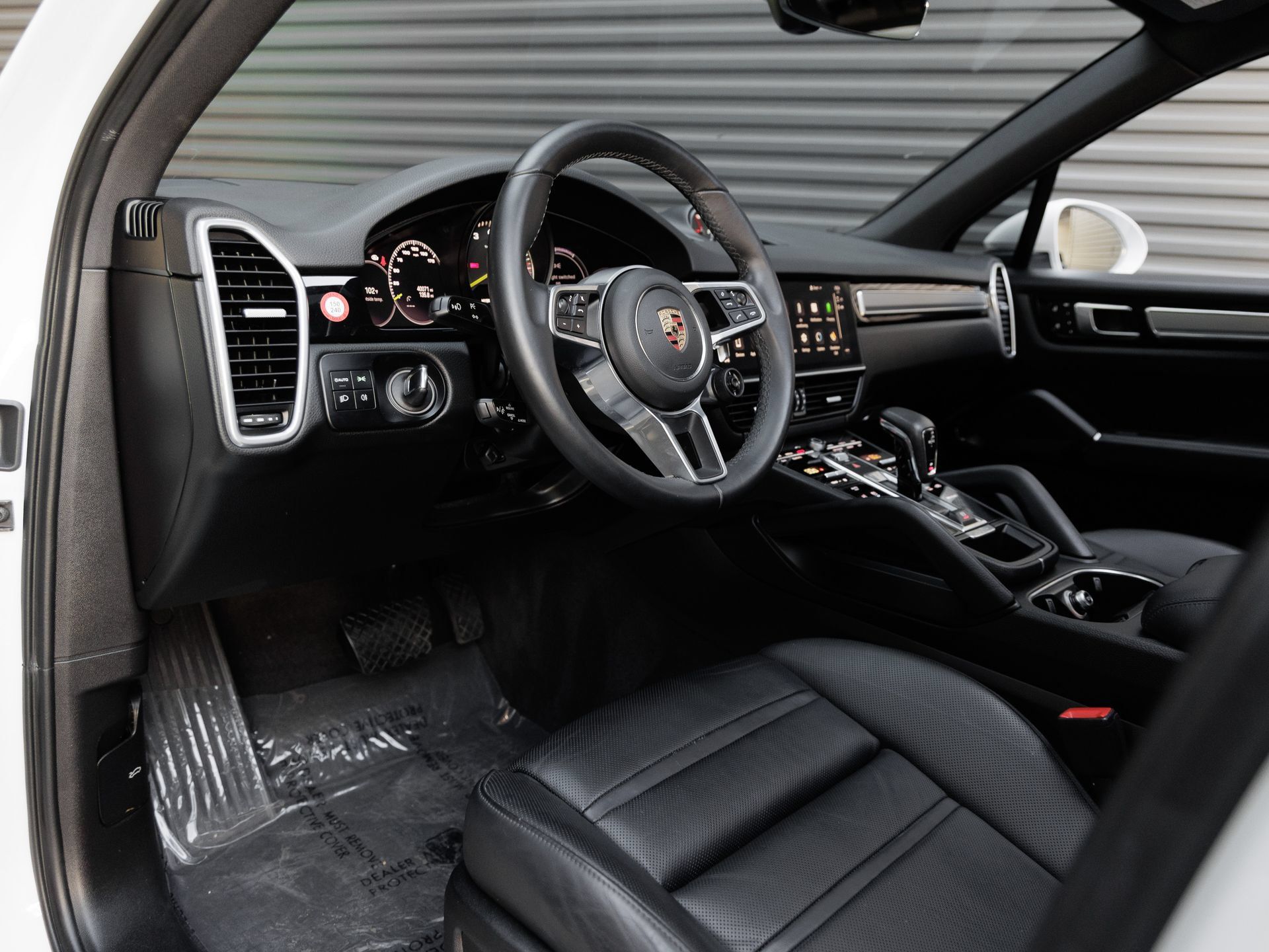 Certified 2023 Porsche Cayenne Platinum Edition AWD/4WD image 4