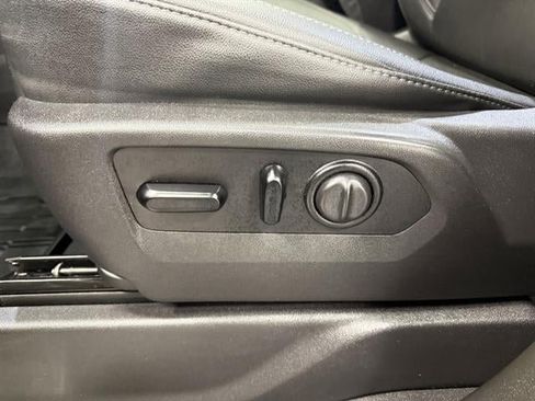 Used 2021 Chevrolet Silverado 1500 LT Trail Boss w/ Convenience Package II image 24