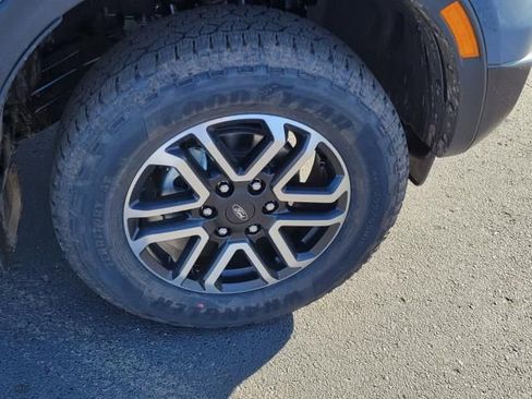 New 2025 Ford Ranger Lariat w/ FX4 Off-Road Package image 9